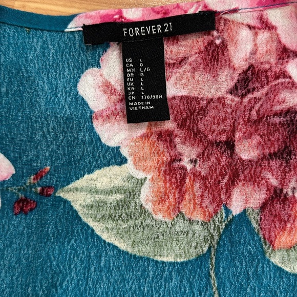 Forever 21 floral matching set - Picture 4 of 9